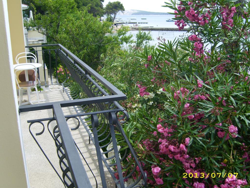Apartments Antica Раб Стая снимка
