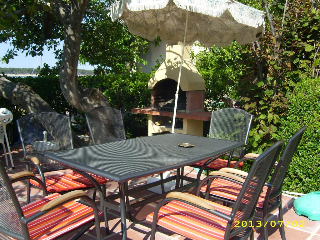 Apartments Antica Раб Екстериор снимка