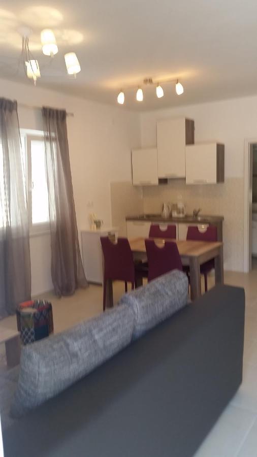 Apartments Antica Раб Екстериор снимка