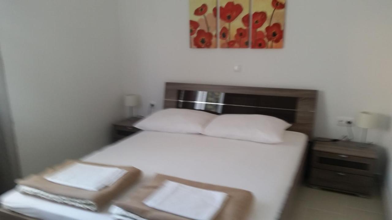 Apartments Antica Раб Екстериор снимка
