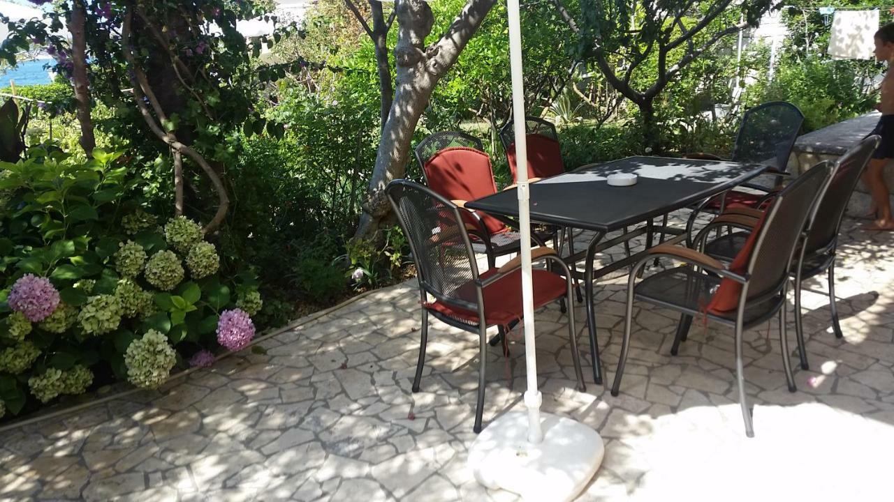 Apartments Antica Раб Екстериор снимка