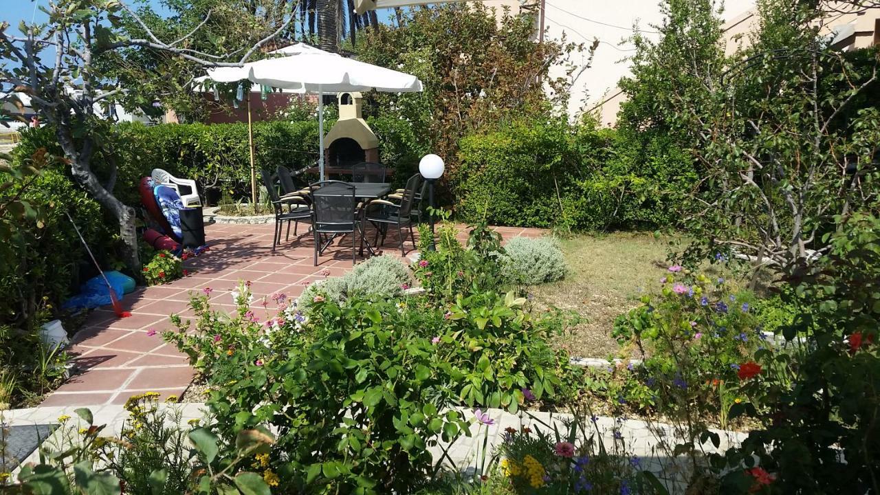 Apartments Antica Раб Екстериор снимка