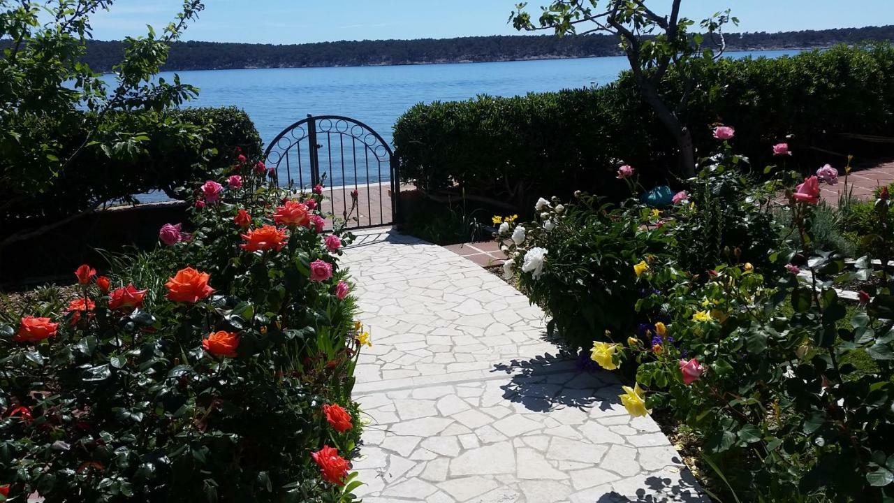 Apartments Antica Раб Екстериор снимка