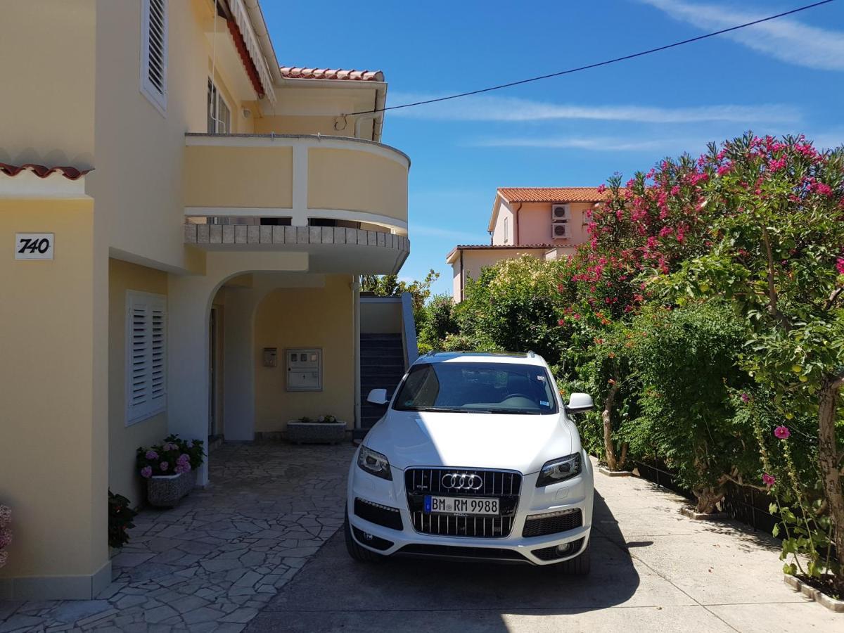 Apartments Antica Раб Екстериор снимка